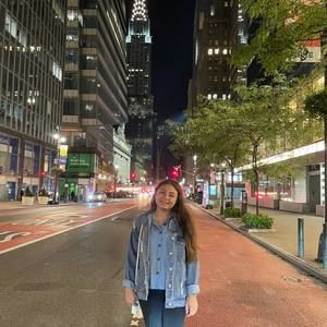 Meet your Posher, Roxana